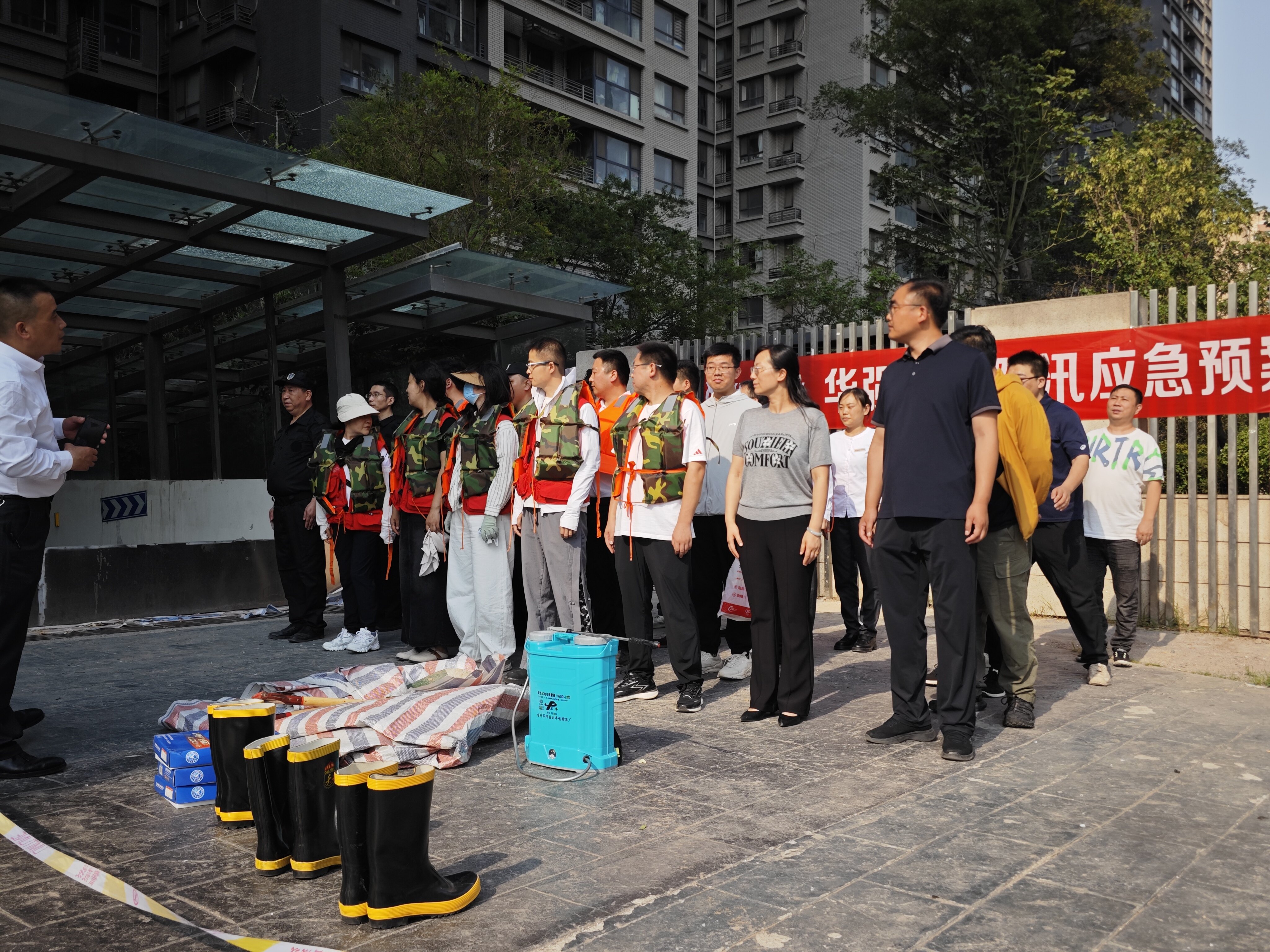 日本av女优
公租房运营公司开展防汛演练活动