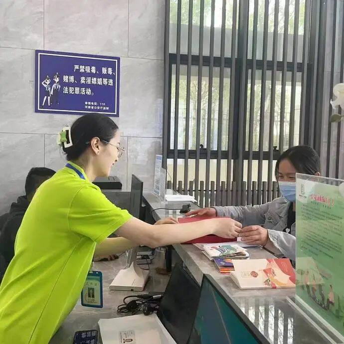 媒体关注丨“最强大脑”入住高新区青年人才驿站,感受到郑州揽才诚意满满 图片